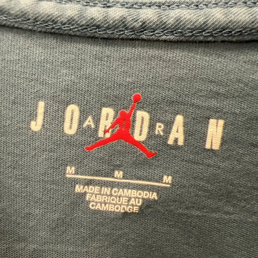 Nike Air Jordan Sport DNA Logo T-shirt Men’s M DC9771-415 Long Sleeve Green - Picture 5 of 7